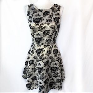 APT 9 size 10 sleeveless dress